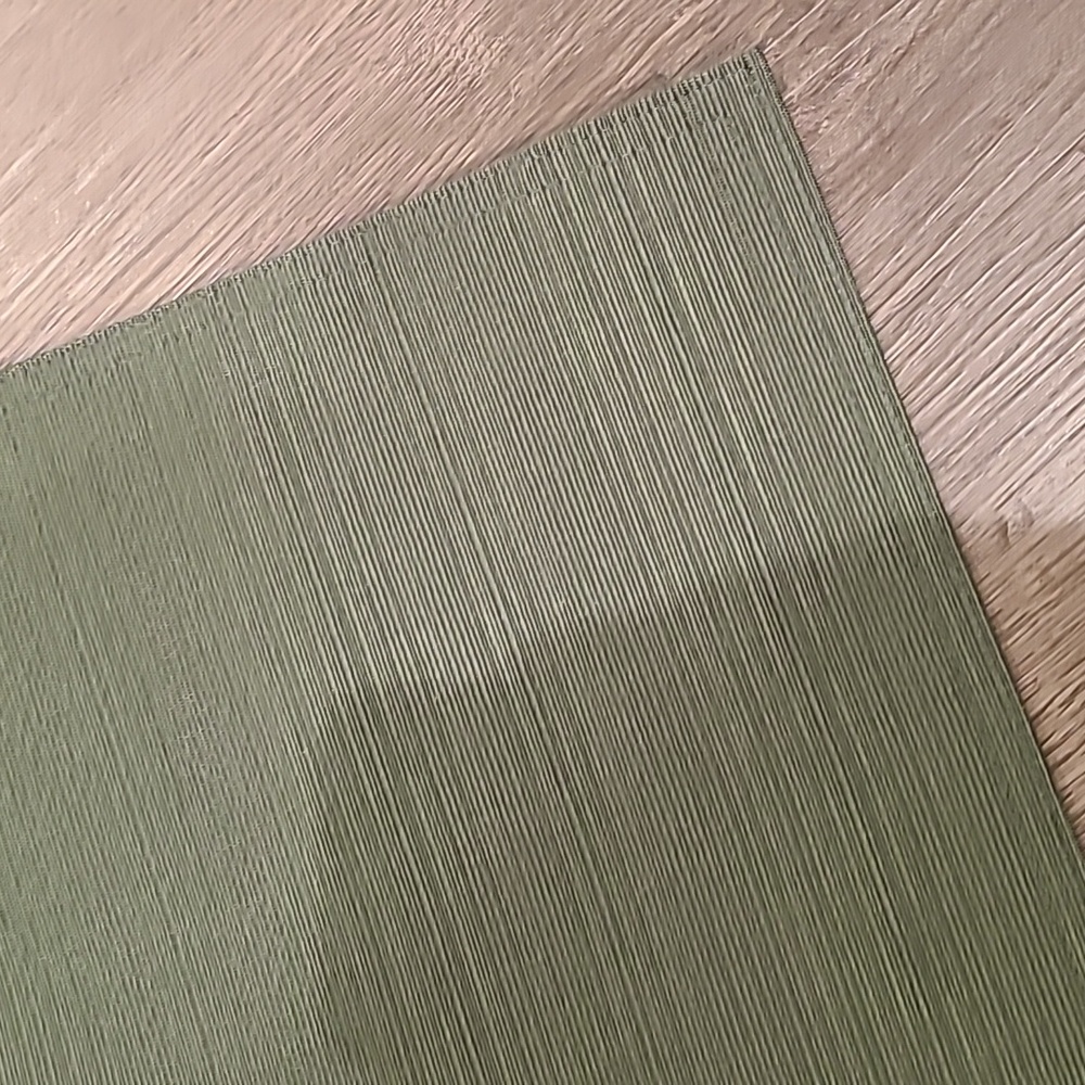 FREE WITH PURCHASE!! Single Moss Sage Green Placemat - Picture 5 of 6